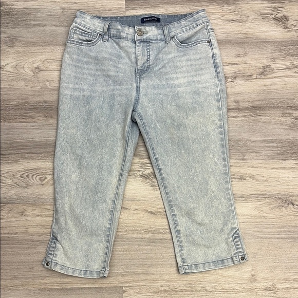 Bandolino Denim - Bandolino Blue & White Striped Cropped Women's Mandie Stretchy Jeans Size 6P